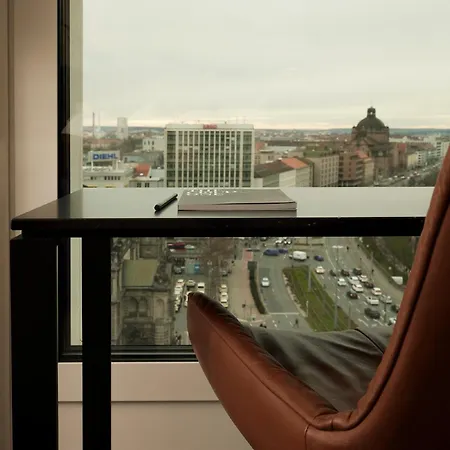 One Nürnberg-hauptbahnhof 3*